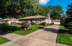 7930 Royalview Drive, Parma, OH 44129