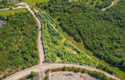 Cardinal Way, Branson, MO 65616