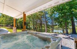 299 Bow Hunter Lane, Galena, MO 65656