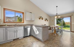 521 Tomahawk Dr, Twin Lakes, WI 53181