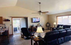 1611 SW Sunset Dr, LeMars, IA 51031