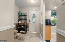 12 E MAPLE Avenue, MERCHANTVILLE, NJ 08109
