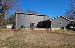 708 E Walnut Street, Steeleville, IL 62288