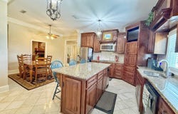 4528 Red Oak, Marianna, FL 32446