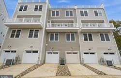 10528 WHITE GRANITE Drive, OAKTON, VA 22124