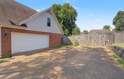 2729 SHADOW POINT Cv W, Memphis, TN 38016