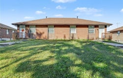 1001 -1003 SW Kings Cross Road, Blue Springs, MO 64014