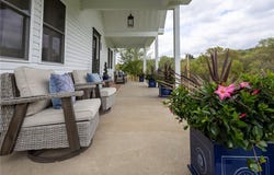 1811 Locust Ln, McDonald, PA 15057