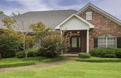 90 W Shore Dr, Hattiesburg, MS 39402