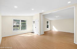 17 Brookview Lane, Manalapan, NJ 07726