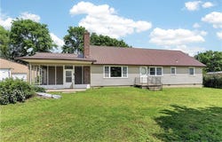 10784 70th Street, Chetopa, KS 67336