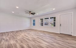 1706 E Garnett Street, Gainesville, TX 76240
