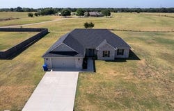 171 Bull Run, Calera, OK 74730