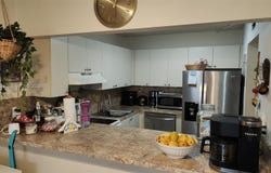 9000 SW 24th St, Miami, FL 33165