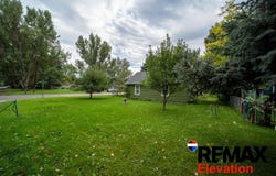 719 Montana Ave, Basin, WY 82410