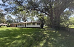 5877 Kinder Drive, Jackson, MS 39211