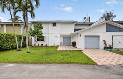 8210 SW 96th Ct, Miami, FL 33173