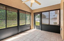 81 GOLFVIEW Circle, UMATILLA, FL 32784