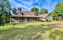 8008 Blackberry Way, Decatur, AR 72722