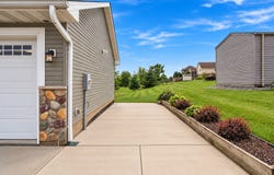 822 Deer Path, Montgomery, MN 56069