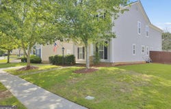 4100 Lake Pass LN, Suwanee, GA 30024
