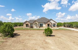 117 Cedar Bluff Loop, Gatesville, TX 76528