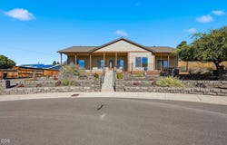 2451 NE Bobbi Place, Prineville, OR 97754