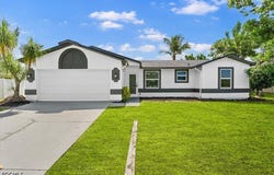 2931 SW 11th Court, Cape Coral, FL 33914