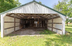 210 W Marion St, Paris, MO 65275