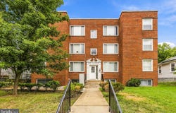3865 HALLEY Terrace SE, WASHINGTON, DC 20032