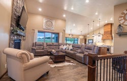 55091 Winchester Dr, Crofton, NE 68730