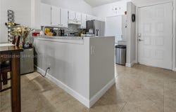 2720 S Oakland Forest Dr, Oakland Park, FL 33309