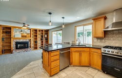 1407 NW 4TH St, BattleGround, WA 98604