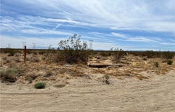 Sandstone Road, Phelan, CA 92371