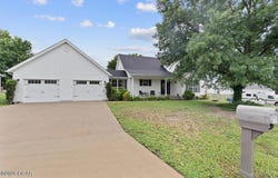 202 Briarbrook Drive, Carl Junction, MO 64834