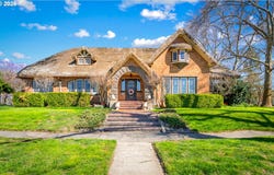 247 4TH St, Athena, OR 97813