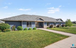 5800 W Yukon Trl, Sioux Falls, SD 57107