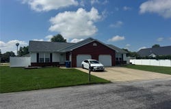 105 Timberlake, Damiansville, IL 62215