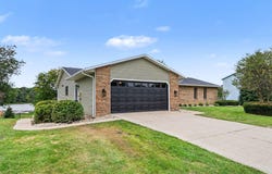 52105 Arrowhead Circle, Granger, IN 46530-7116