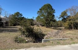 115 Dogwood Drive, Waveland, MS 39576