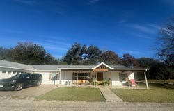 101 Twin Creek Road, Comanche, TX 76442