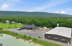 1655 MOUNTAIN Road, NEWBURG, PA 17240