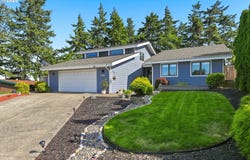 2069 Cedar Ct, NorthBend, OR 97459