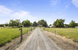 302 E 23rd Ave, Kennewick, WA 99337