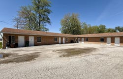 901 State Route 10 W, Clinton, IL 61727