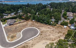 Park Pl, CoosBay, OR 97420