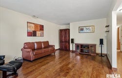 2000 Stockton Drive, Springfield, IL 62703