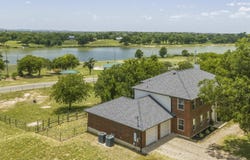 300 W Tarrant St, Llano, TX 78643