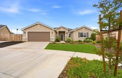 2198 W Ambassador Way, Hanford, CA 93230