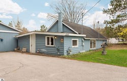 5257 Vance Road, Grawn, MI 49637
